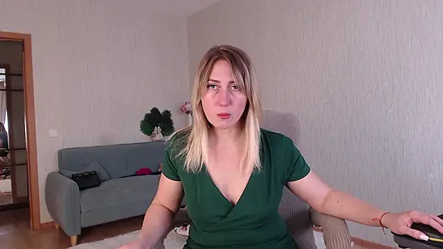 Snapshot of MilenochcaDiamond chatting on 02.16.26 MilenochcaDiamond online show from 02.16.26