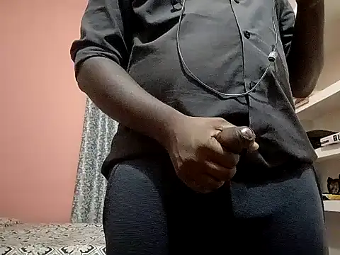 Snapshot of Aneesh007m chatting on 02.14.26 Aneesh007m online show from 02.14.26