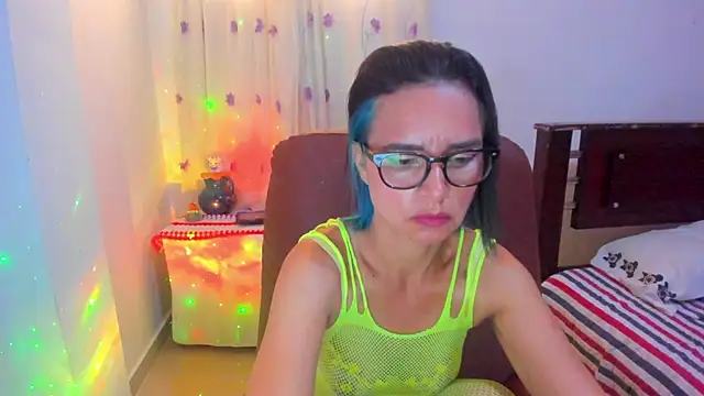 BrianaGarner online show from 10.28.25