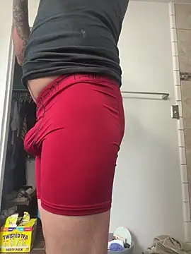 Snapshot of Slumlords chatting on 06.04.26 Slumlords online show from 06.04.26