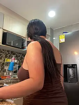 Snapshot of emilyjohanson chatting on 01.07.25 emilyjohanson online show from 01.07.25