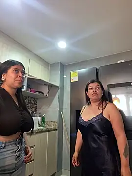 Snapshot of emilyjohanson chatting on 01.08.25 emilyjohanson online show from 01.08.25