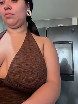 Snapshot of emilyjohanson chatting on 02.27.25 emilyjohanson online show from 02.27.25