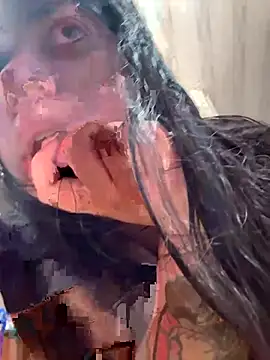 Snapshot of emilyjohanson chatting on 10.16.25 emilyjohanson online show from 10.16.25