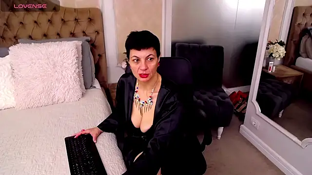 BustyPenellope online show from 02.23.25