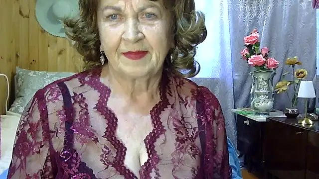 Emma52610 online show from 06.24.26