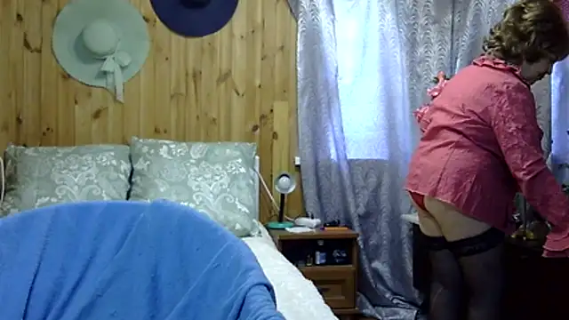 Emma52610 online show from 06.26.26