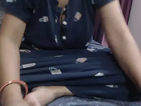 Snapshot of prettyindiandoll chatting on 05.24.26 prettyindiandoll online show from 05.24.26