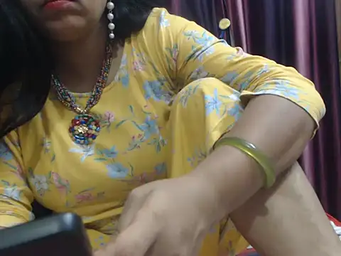 prettyindiandoll online show from 08.04.26