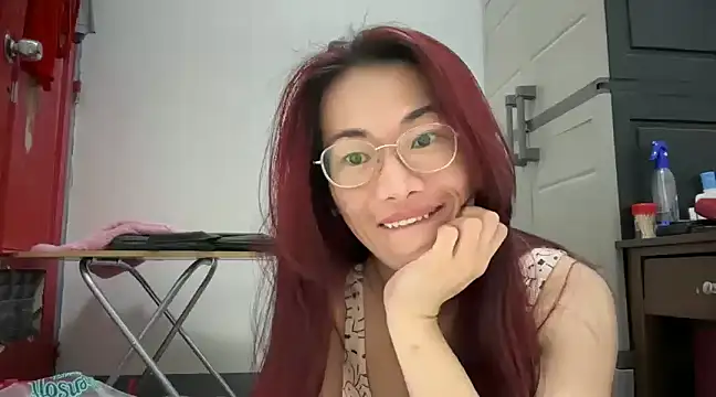 Snapshot of Jakolera2020 chatting on 12.29.24 Jakolera2020 online show from 12.29.24