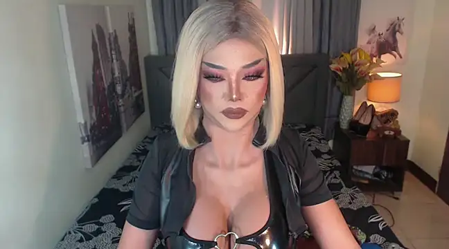 LavictoriaFox online show from 01.12.25