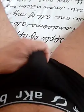 Snapshot of INDRAGOSTITUL chatting on 10.10.25 INDRAGOSTITUL online show from 10.10.25