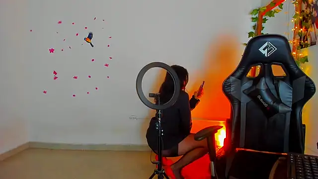 Susan Foxx online show from 11.16.25