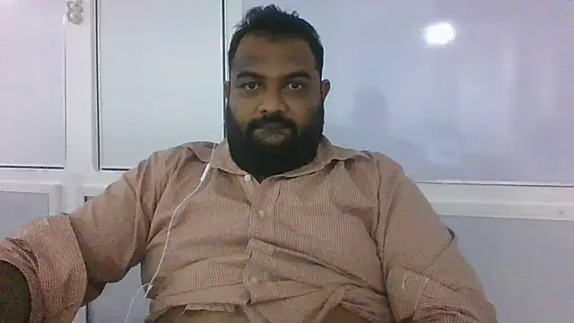 Snapshot of FatCockBoySL chatting on 12.19.24 FatCockBoySL online show from 12.19.24