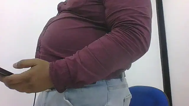 Snapshot of FatCockBoySL chatting on 10.21.25 FatCockBoySL online show from 10.21.25