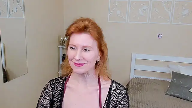 FoxySophia online show from 02.04.25