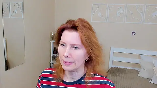 FoxySophia online show from 02.24.25