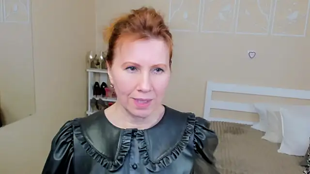 FoxySophia online show from 03.04.25