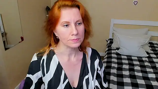 FoxySophia online show from 11.14.25