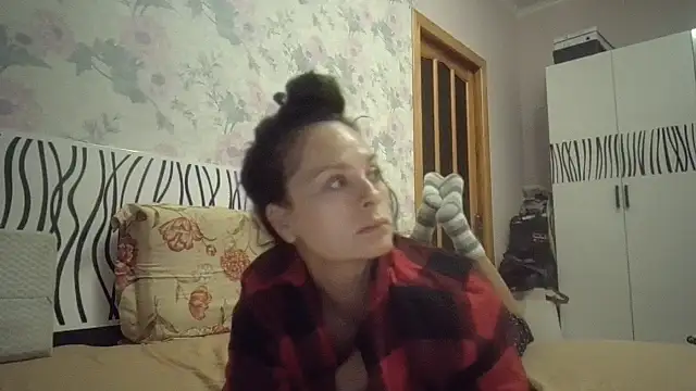 LindaStarS online show from 10.10.25