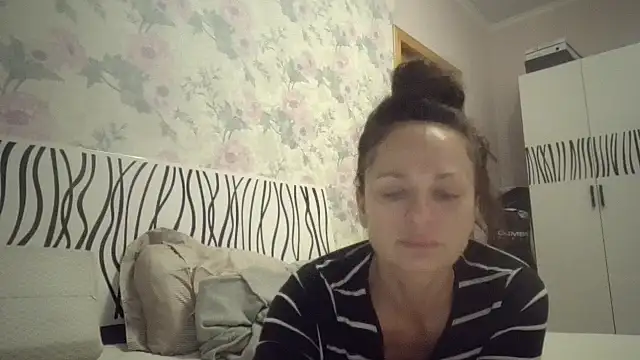 LindaStarS online show from 10.18.25