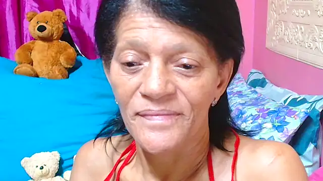 Snapshot of SLUTTYROXY chatting on 03.20.25 SLUTTYROXY online show from 03.20.25