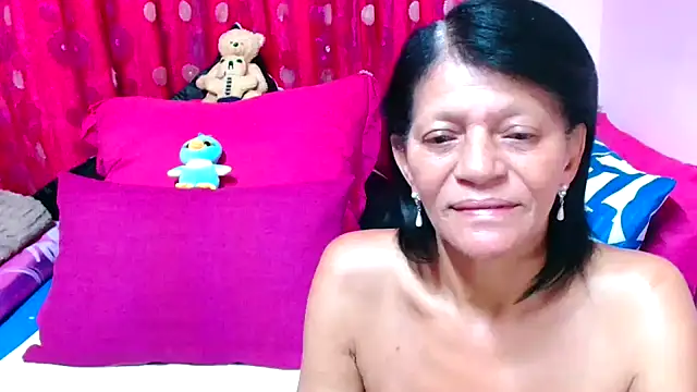 Snapshot of SLUTTYROXY chatting on 09.09.25 SLUTTYROXY online show from 09.09.25