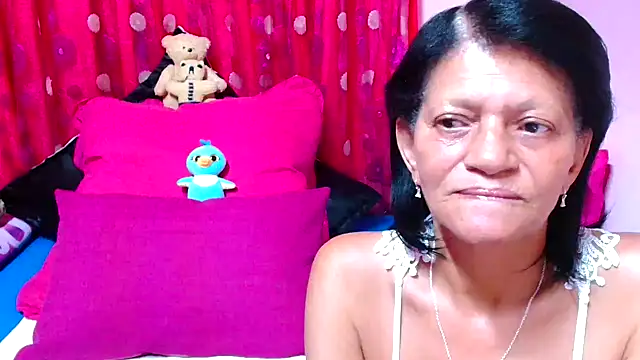 Snapshot of SLUTTYROXY chatting on 09.12.25 SLUTTYROXY online show from 09.12.25