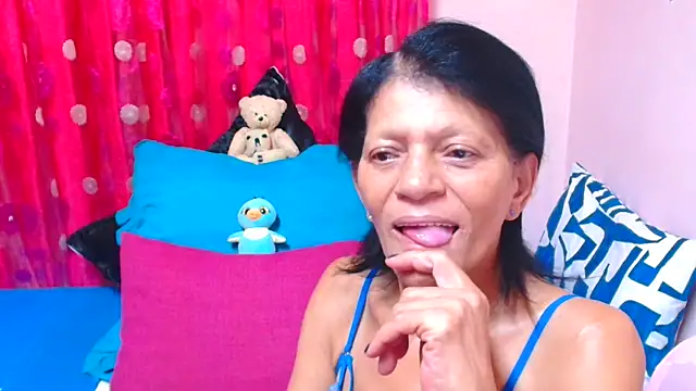 SLUTTYROXY online show from 04.20.26