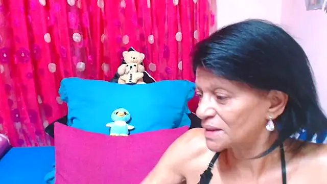 SLUTTYROXY online show from 04.22.26