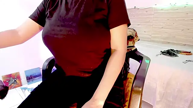 Snapshot of lilahSweet chatting on 03.09.25 lilahSweet online show from 03.09.25