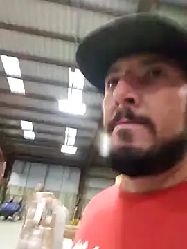 Snapshot of UncutHammer69 chatting on 12.08.24 UncutHammer69 online show from 12.08.24