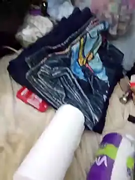 Snapshot of UncutHammer69 chatting on 12.15.24 UncutHammer69 online show from 12.15.24