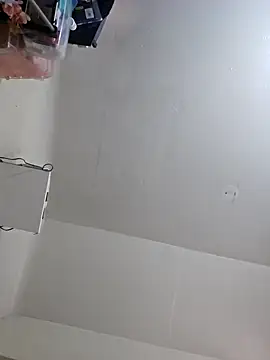 Snapshot of UncutHammer69 chatting on 01.22.25 UncutHammer69 online show from 01.22.25