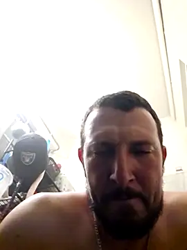 Snapshot of UncutHammer69 chatting on 01.24.25 UncutHammer69 online show from 01.24.25