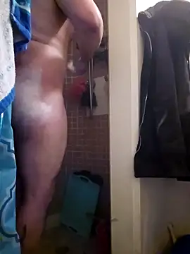 Snapshot of UncutHammer69 chatting on 01.26.25 UncutHammer69 online show from 01.26.25