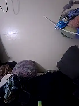 Snapshot of UncutHammer69 chatting on 01.27.25 UncutHammer69 online show from 01.27.25