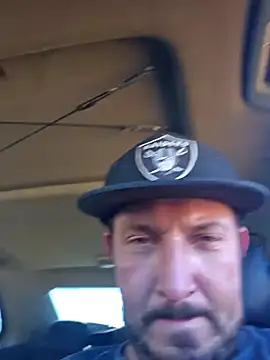 Snapshot of UncutHammer69 chatting on 02.02.25 UncutHammer69 online show from 02.02.25