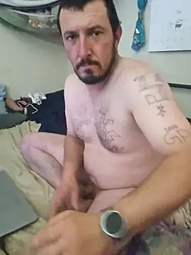 Snapshot of UncutHammer69 chatting on 02.13.25 UncutHammer69 online show from 02.13.25