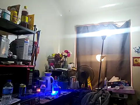 Snapshot of UncutHammer69 chatting on 02.28.25 UncutHammer69 online show from 02.28.25