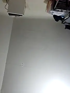 Snapshot of UncutHammer69 chatting on 03.10.25 UncutHammer69 online show from 03.10.25