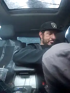 Snapshot of UncutHammer69 chatting on 03.13.25 UncutHammer69 online show from 03.13.25