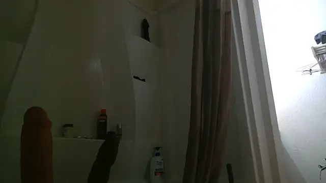 Snapshot of UncutHammer69 chatting on 09.16.25 UncutHammer69 online show from 09.16.25