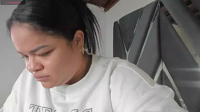 moonsweet1 online show from 02.25.25