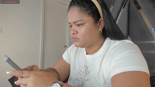 moonsweet1 online show from 02.28.25