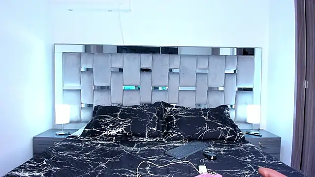 Cammiila online show from 03.06.25