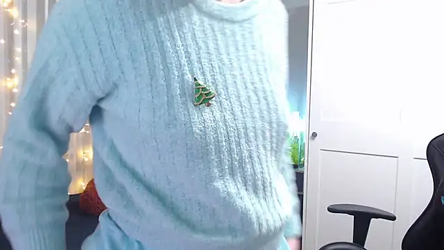 Snapshot of Lady_Inari chatting on 12.11.24 Lady Inari online show from 12.11.24