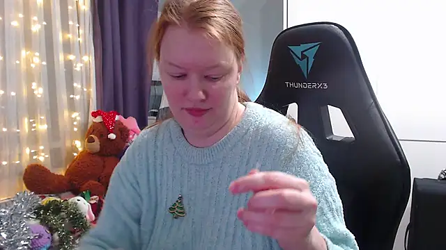 Snapshot of Lady_Inari chatting on 12.22.24 Lady Inari online show from 12.22.24