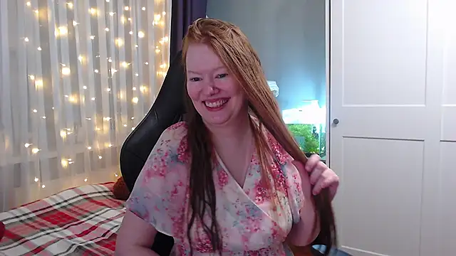 Snapshot of Lady_Inari chatting on 01.10.25 Lady Inari online show from 01.10.25