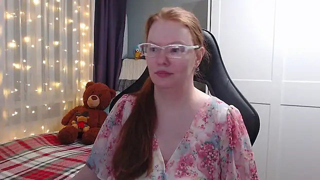 Snapshot of Lady_Inari chatting on 01.11.25 Lady Inari online show from 01.11.25